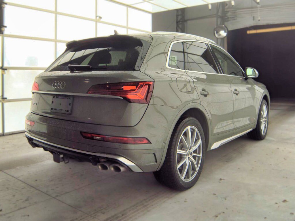 Used 2023 Audi SQ5 Prestige w/ Prestige Package AWD/4WD image 7