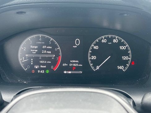 Used 2025 Honda HR-V LX image 27