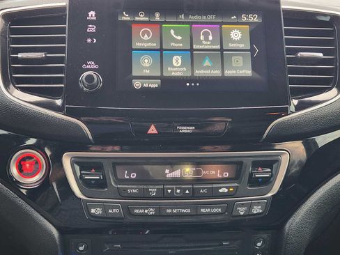 Used 2022 Honda Pilot Elite image 16