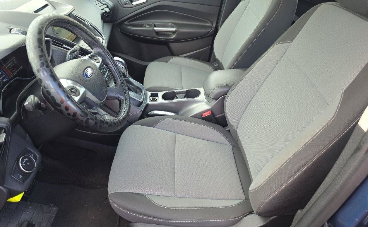 Used 2018 Ford C-MAX SE w/ Equipment Group 201A FWD image 4