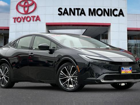 Certified 2023 Toyota Prius XLE FWD image 2