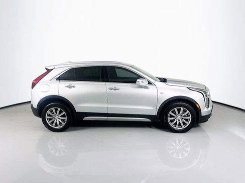 Used 2021 Cadillac XT4 Premium Luxury image 10