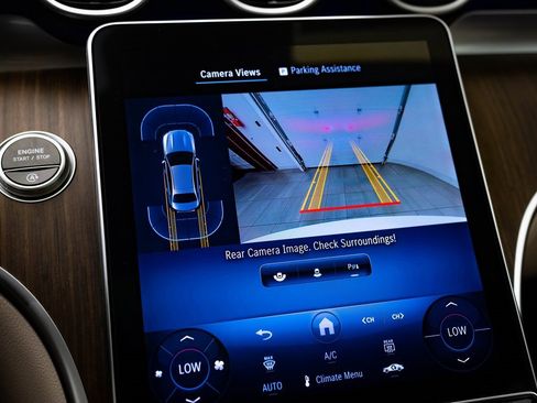 Used 2025 Mercedes-Benz C 300 4MATIC Sedan image 34