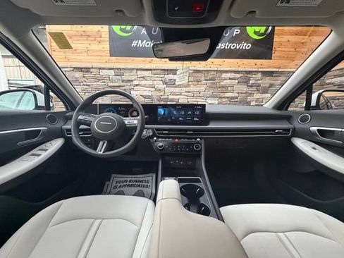 Used 2026 Hyundai Sonata SEL FWD image 18
