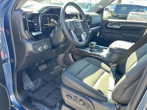 New 2026 GMC Sierra 1500 Elevation w/ Elevation Premium Package image 9