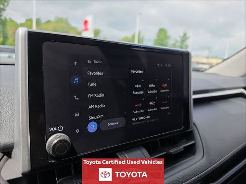 Certified 2024 Toyota RAV4 LE AWD/4WD image 18