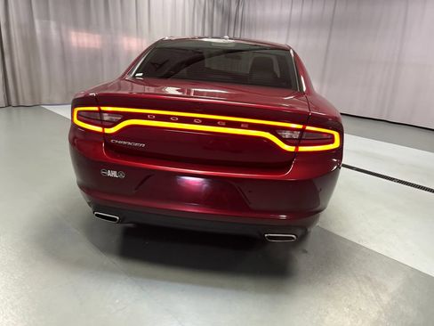 Used 2019 Dodge Charger SXT w/ Leather Interior Group RWD image 6