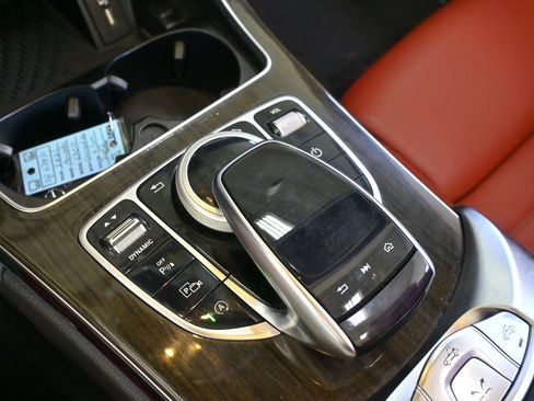 Used 2021 Mercedes-Benz C 300 4MATIC Cabriolet image 28