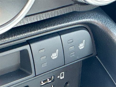 Used 2023 MAZDA MX-5 Miata Grand Touring image 22