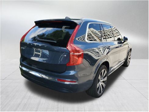 Certified 2025 Volvo XC90 T8 Core w/ Protection Package image 5