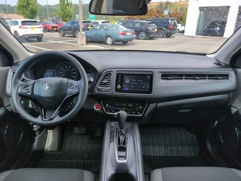 Used 2019 Honda HR-V EX image 13
