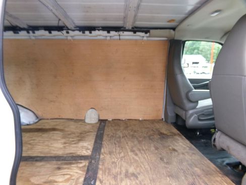 Used 2016 GMC Savana 2500 Extended RWD image 12