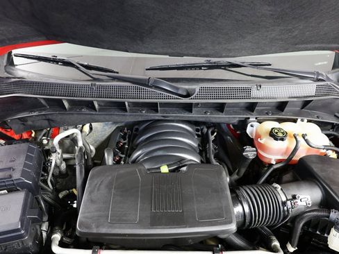 Used 2020 Chevrolet Silverado 1500 LT image 36