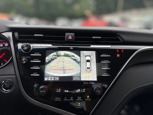Used 2018 Toyota Camry XSE w/ Driver Assist Package FWD image 14