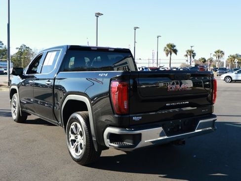 Used 2025 GMC Sierra 1500 SLT image 10
