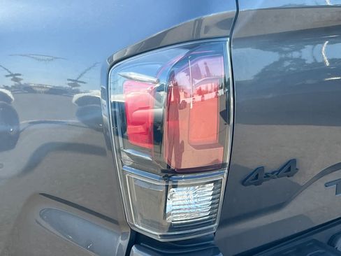 Used 2021 Toyota Tacoma TRD Pro AWD/4WD image 20