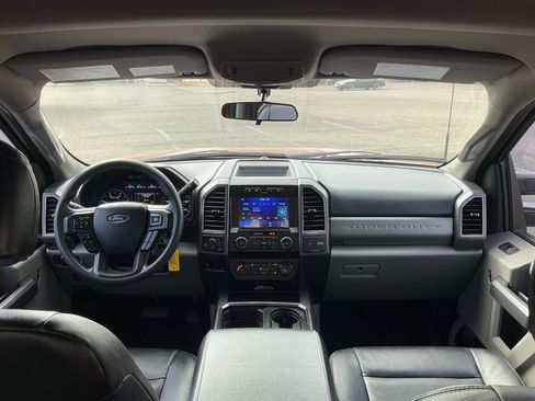 Certified 2022 Ford F250 XLT w/ XLT Premium Package image 28