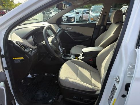 Used 2018 Hyundai Santa Fe Sport w/ 2.4L Value Package 02 AWD/4WD image 11