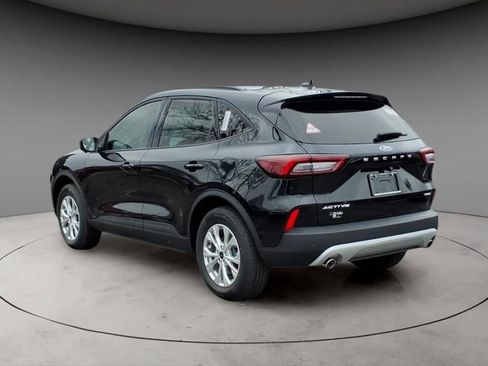 New 2026 Ford Escape Active w/ Active Premium Tech Pack image 3