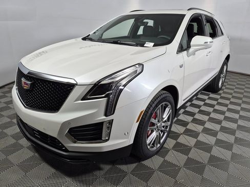 New 2026 Cadillac XT5 Sportv w/ LPO, Floor Liner Package image 3