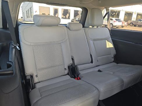 Used 2025 Ford Expedition Max Platinum AWD/4WD image 14
