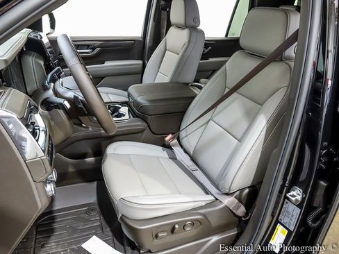 New 2026 GMC Yukon Elevation image 8