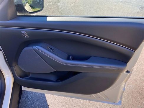 Used 2025 Ford Mustang Mach-E Select w/ Comfort Package Lite image 36
