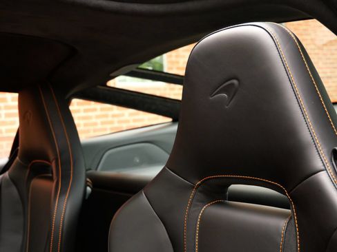 Used 2025 McLaren 750S RWD image 23