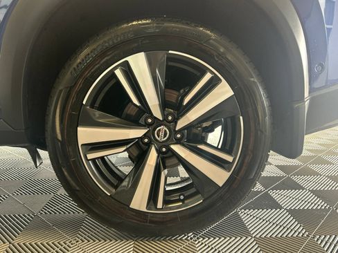 Used 2021 Nissan Rogue Platinum AWD/4WD image 9