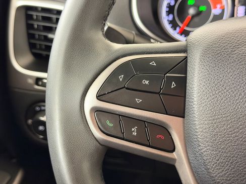 Used 2020 Jeep Cherokee Latitude Plus w/ Comfort/Convenience Group FWD image 16