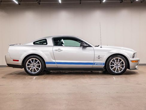 Used 2009 Ford Mustang Shelby GT500 RWD image 6