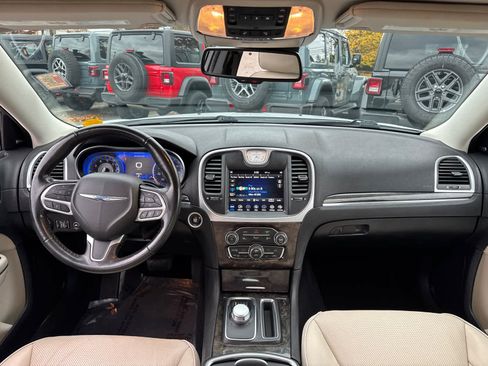 Used 2022 Chrysler 300 Touring L w/ Popular Equipment Group image 32