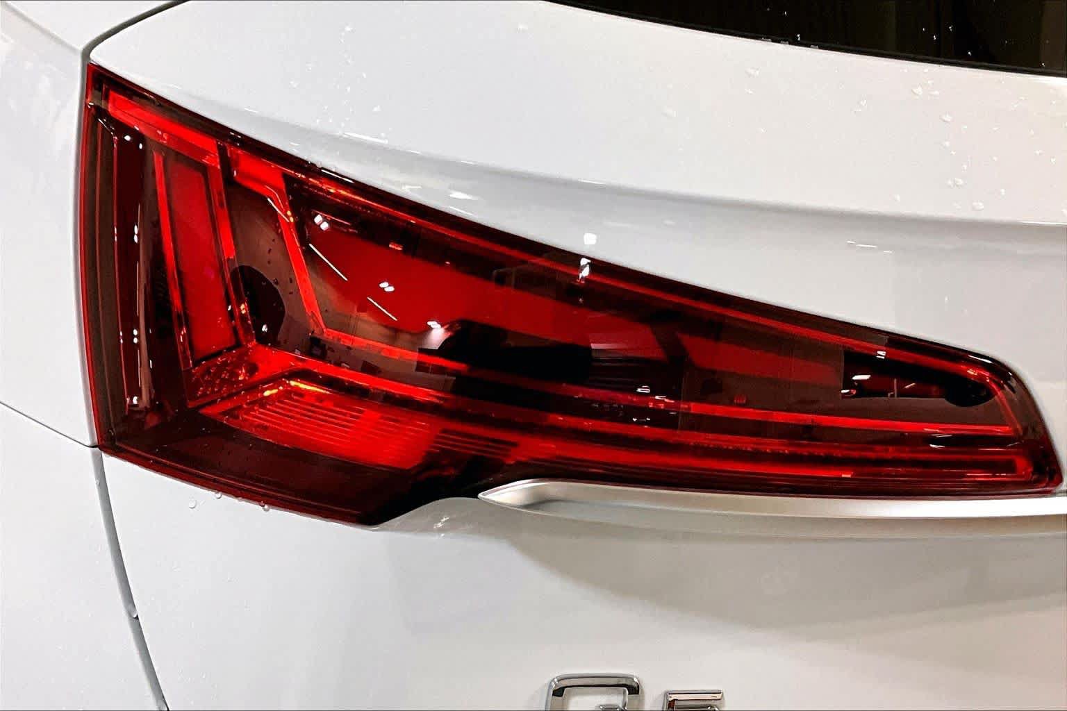 Certified 2024 Audi Q5 2.0T Premium Plus AWD/4WD image 31