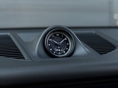 New 2026 Porsche Macan image 32