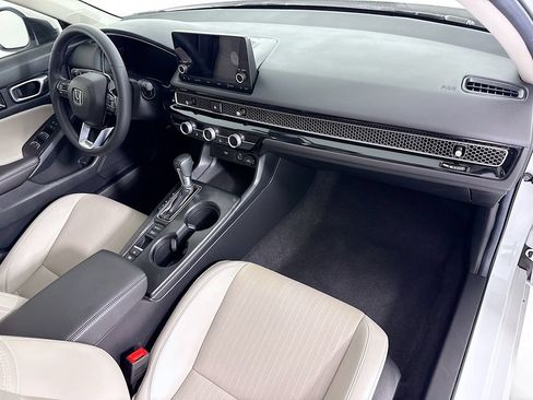 Certified 2024 Honda Civic EX-L image 17