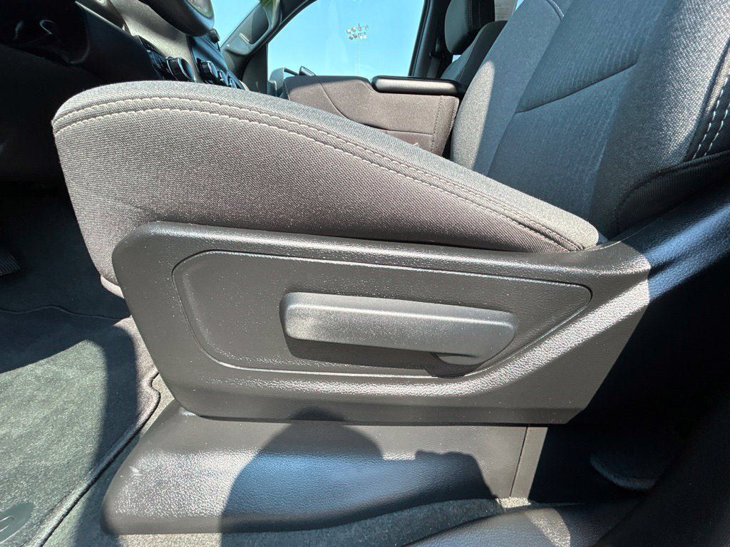 Used 2024 RAM 1500 Tradesman AWD/4WD image 16