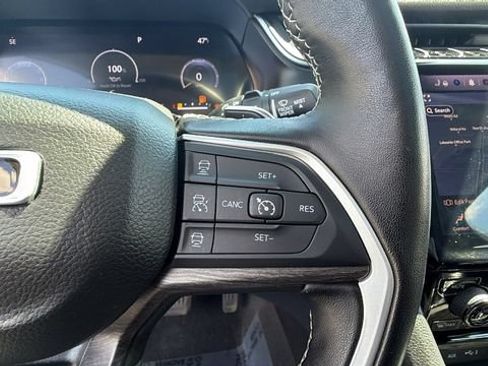 Used 2022 Jeep Grand Cherokee L Limited AWD/4WD image 33