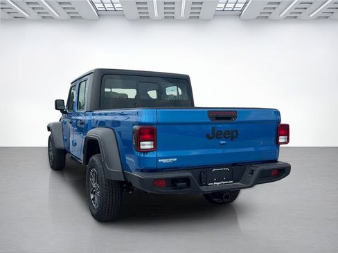 New 2026 Jeep Gladiator Sport AWD/4WD image 5