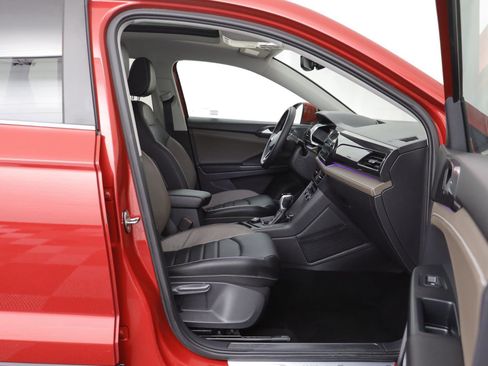 Used 2023 Volkswagen Taos SEL image 19