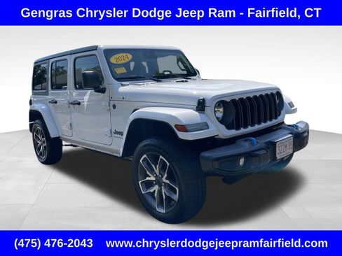 Used 2024 Jeep Wrangler Unlimited w/ Convenience Group AWD/4WD image 1