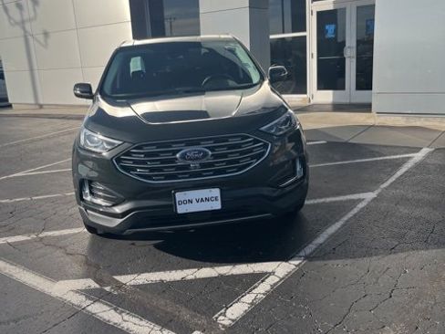 Used 2022 Ford Edge Titanium w/ Equipment Group 301A image 9