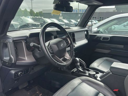 Used 2023 Ford Bronco Outer Banks w/ Sasquatch Package AWD/4WD image 2