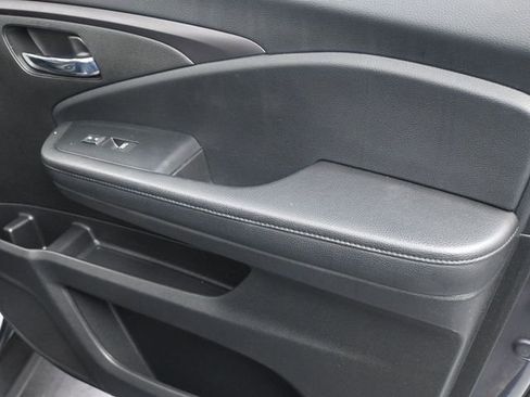 Used 2022 Honda Pilot Special Edition image 12