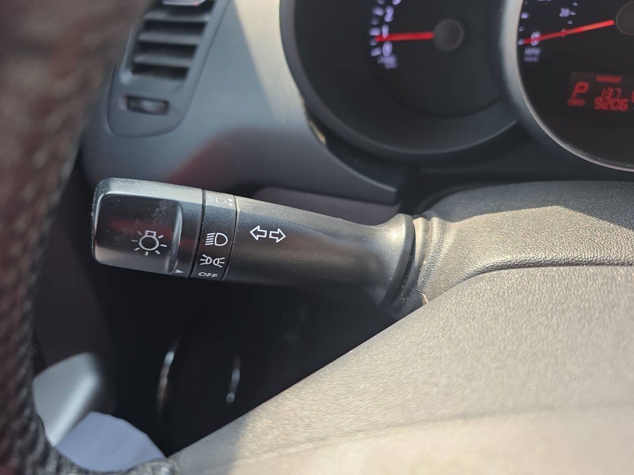 Used 2012 Kia Soul + FWD image 25