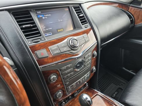 Used 2015 INFINITI QX80 4WD w/ Deluxe Technology Package image 29