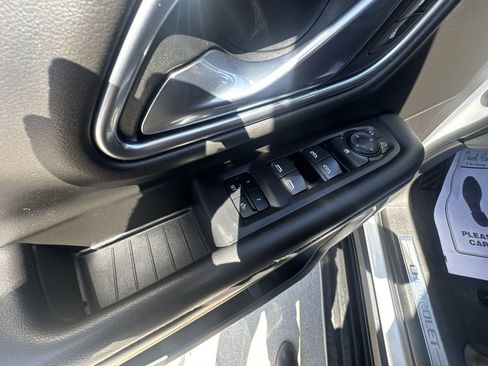 Used 2021 Chevrolet Tahoe LT image 19