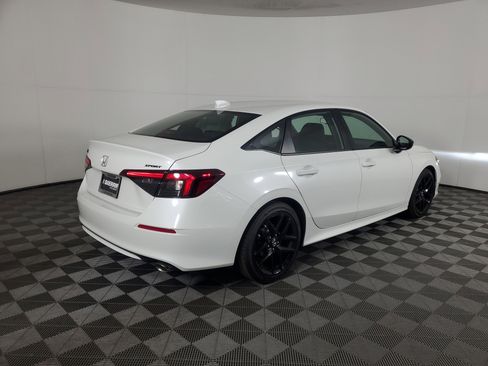 Used 2026 Honda Civic Sport image 4