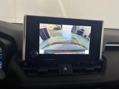 Used 2024 Toyota RAV4 LE AWD/4WD image 68
