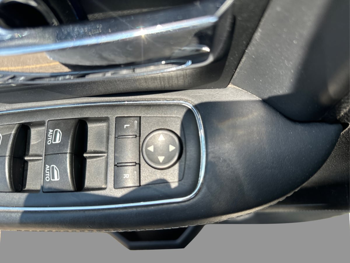 Used 2016 RAM 1500 Limited AWD/4WD image 34