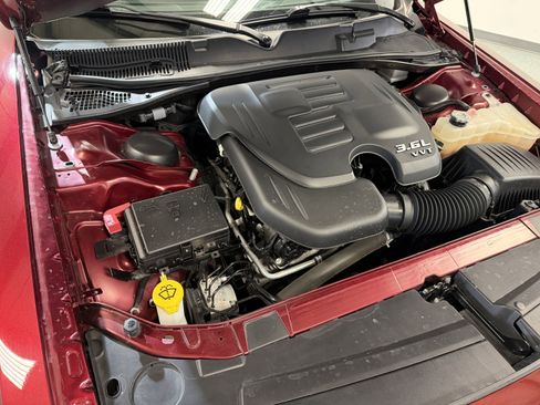 Used 2020 Dodge Challenger SXT w/ Plus Package image 26